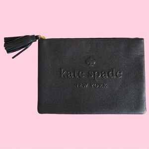 NWOT Kate Spade Larchmont Avenue Logo Gia Large Clutch in Black